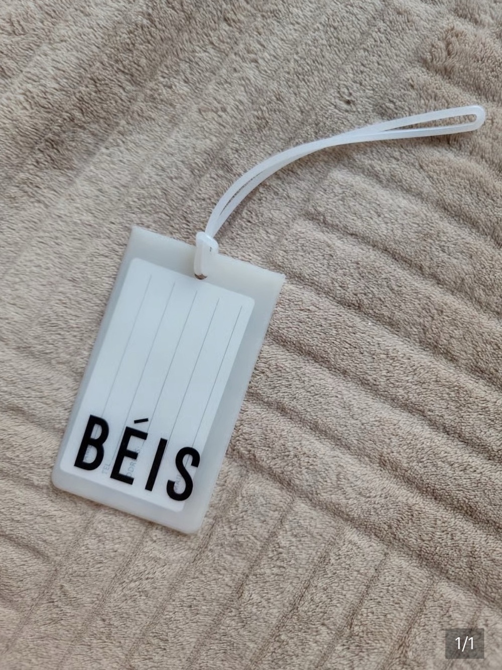 BÉIS White Luggage Tag
